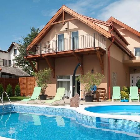 Bed and Breakfast Borostyán Panzió Balatonfüred Exterior foto